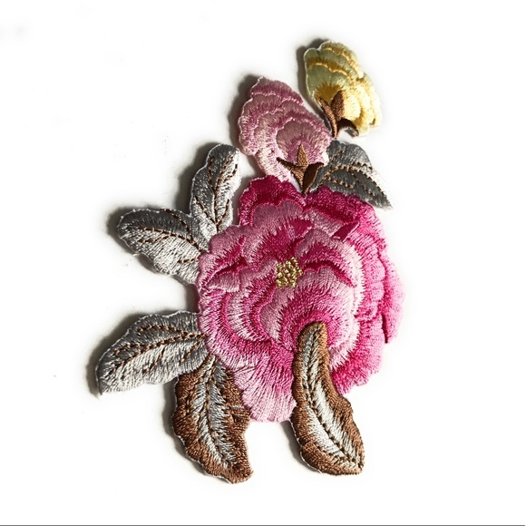 Pink Rose Embroidery Patch - New - Picture 2 of 3